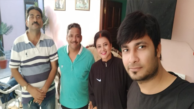 Priya Gamre Real LifeThreesome – Romance With 2 Boys Fucking MMS