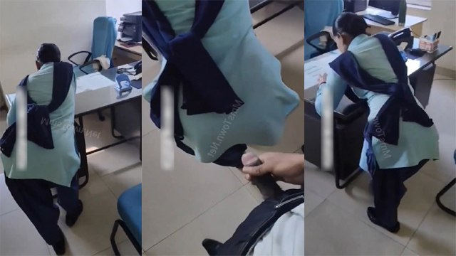 Flash Dick Infront Of Multiple Girls In Public Porn Video