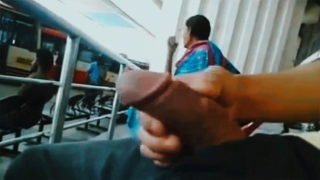 Daring Guy Flash Dick Infront Of Bass Station Aunty
